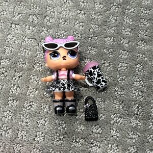 Lol surprise, present series, opal qt, October